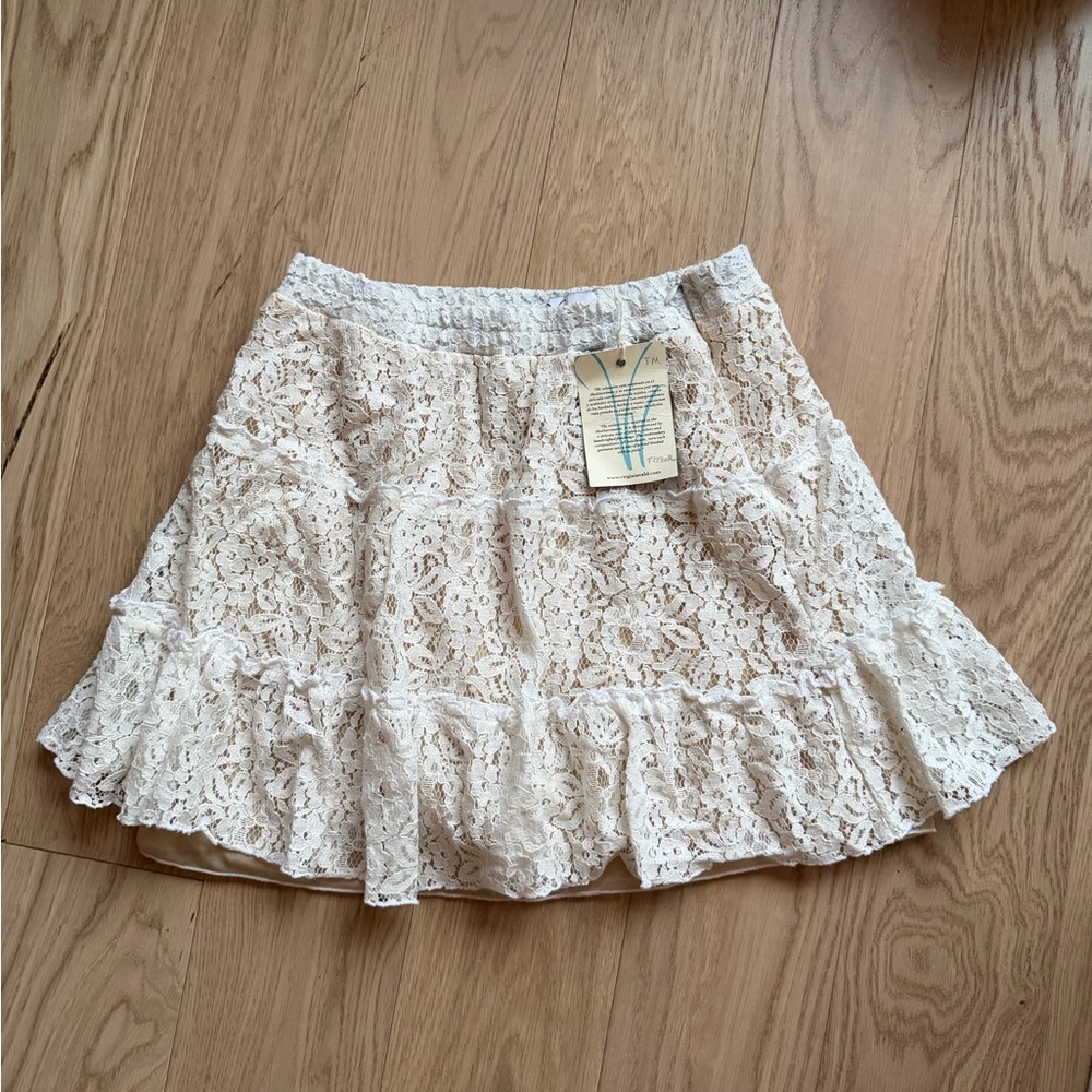 NWT Virginia Vald Ibiza Lace Skirt
